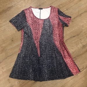 Lily By Firmiana black & pink tunic